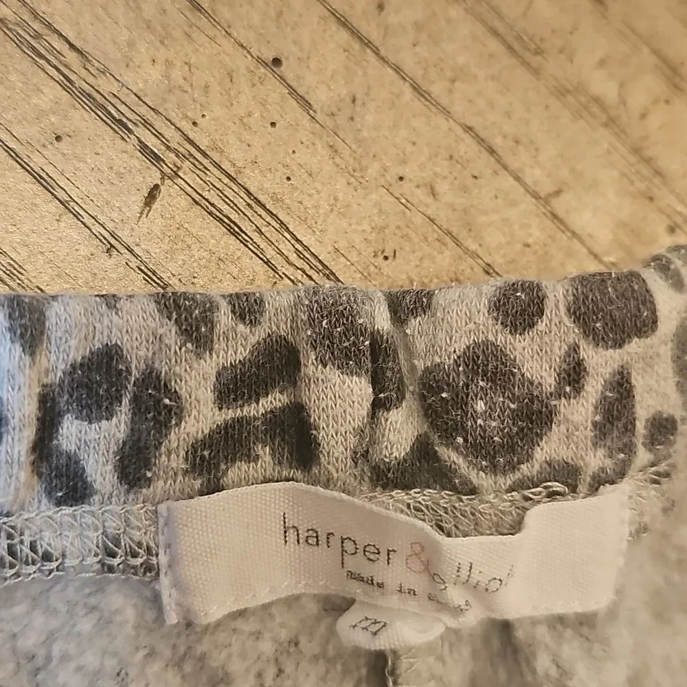 Leopard Print Hoodie and Pants Set Size  M Girls